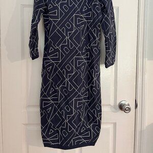 Tight knit dress for all-day occasions
